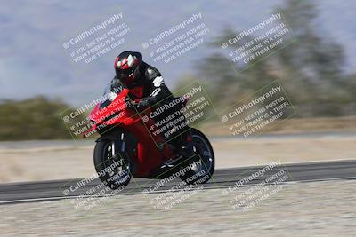 media/Dec-01-2025-Moto Forza (Mon) [[2daa91e15f]]/1-Advanced Group/Session 3 Turn 3 Exit Bump Pans/